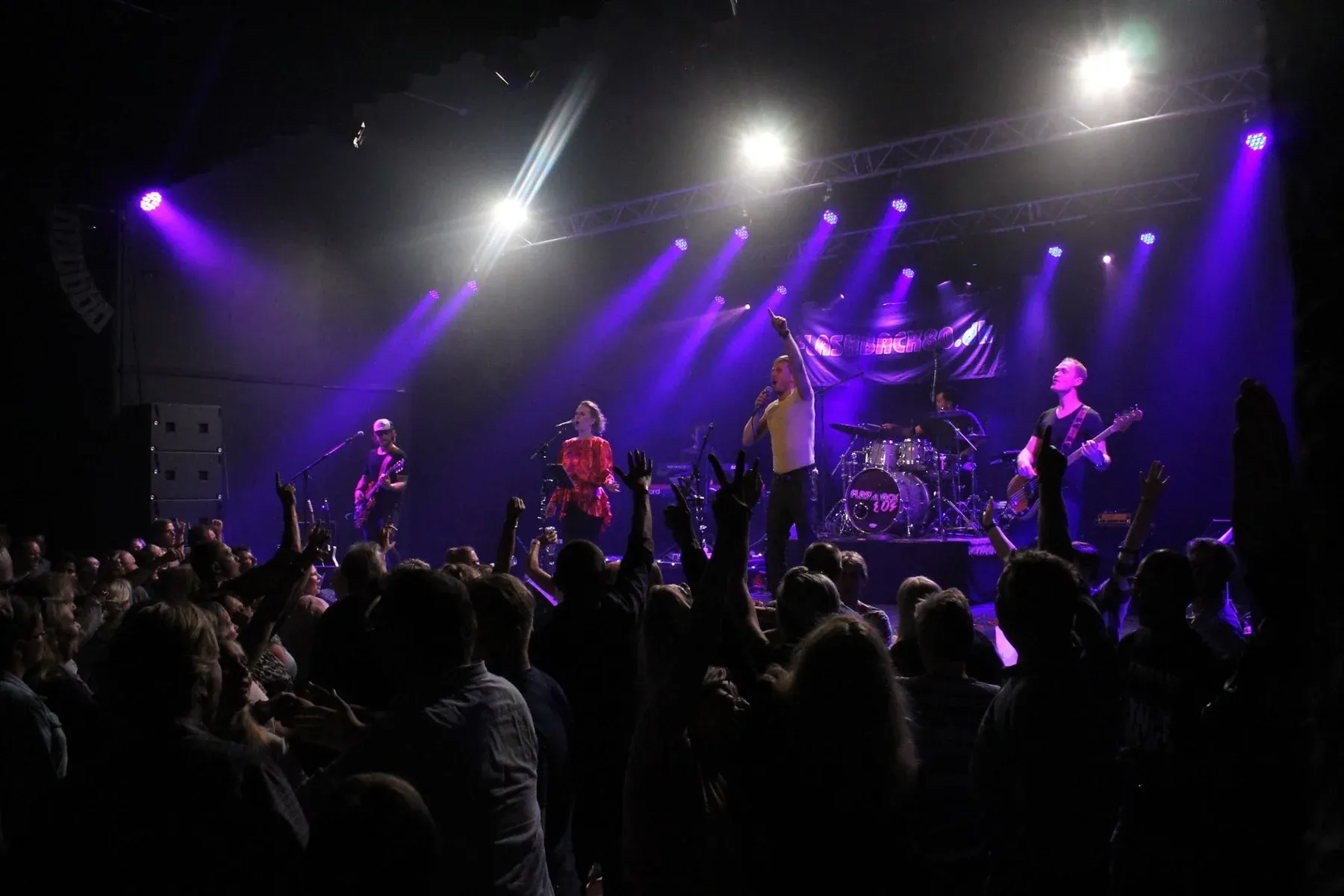 Flashback 80's live på scenen
